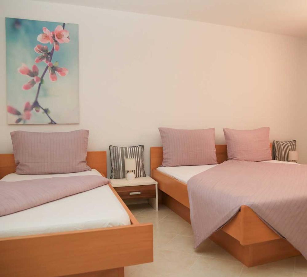 Adrian-Apartments-51511-Malinska-Otok-Krk Primorska 21 Ngoại thất bức ảnh