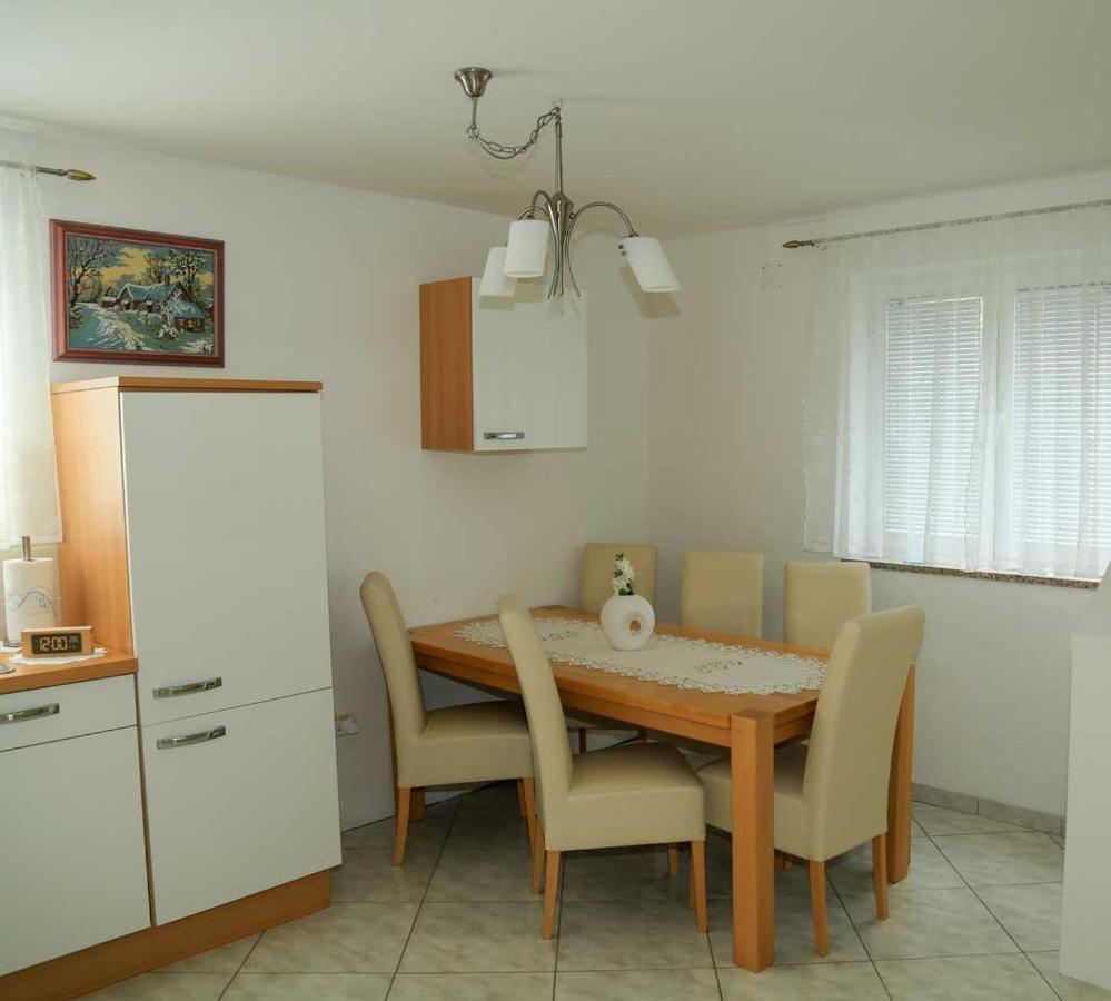 Adrian-Apartments-51511-Malinska-Otok-Krk Primorska 21 Ngoại thất bức ảnh