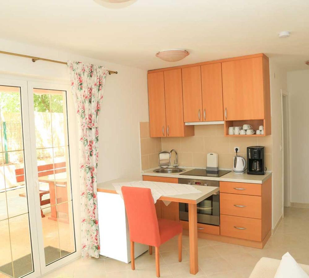 Adrian-Apartments-51511-Malinska-Otok-Krk Primorska 21 Ngoại thất bức ảnh